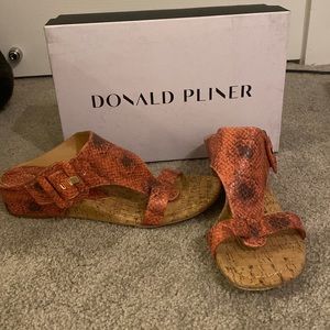 Donald pliner sandal